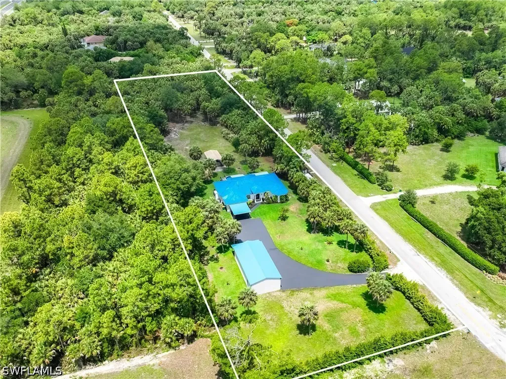 104 12th Avenue NW Naples FL 34120
