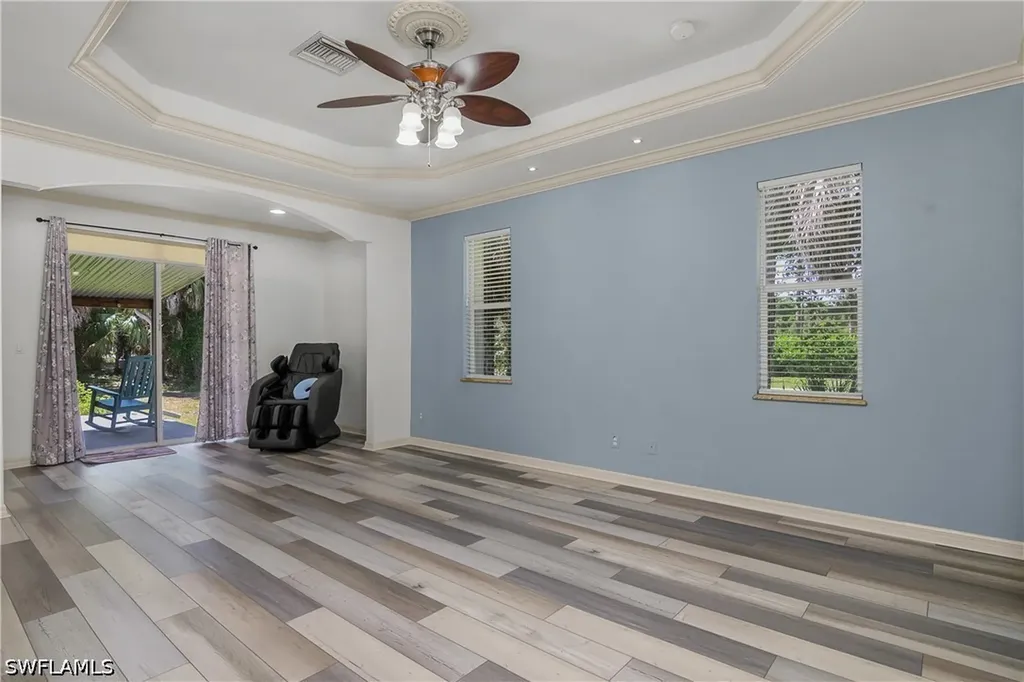104 12th Avenue NW Naples FL 34120