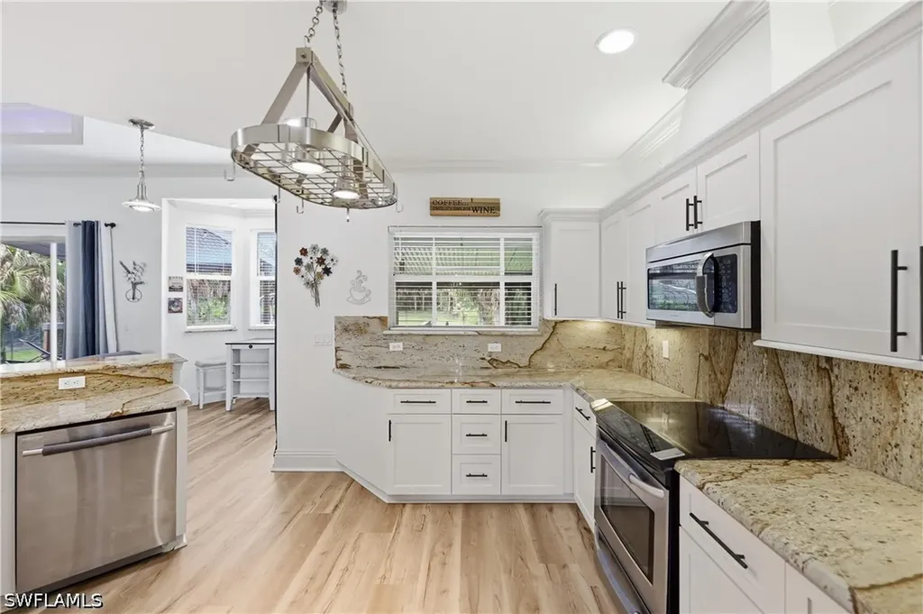 104 12th Avenue NW Naples FL 34120