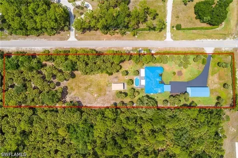 104 12TH Avenue NW Naples FL 34120