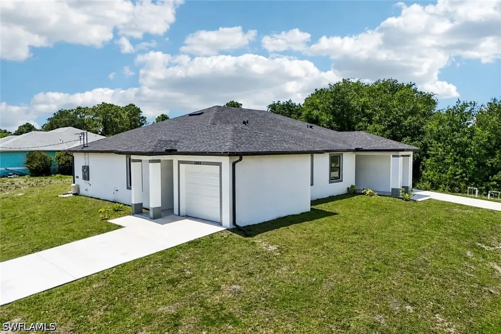 2404-2406 Hightower Avenue S Lehigh Acres FL 33973