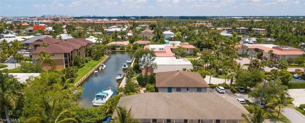 1555 Blue Point Avenue Naples FL 34102