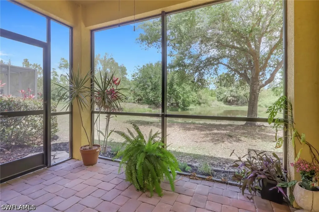 10260 Olivewood Way Estero FL 33928