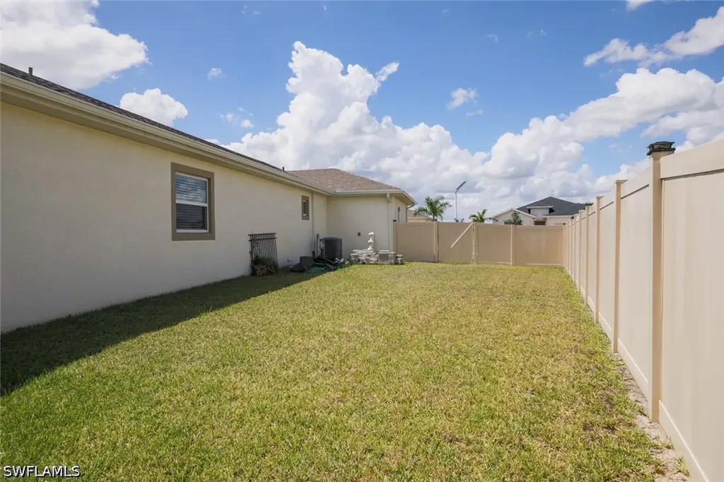 18236 Everson Miles Circle North Fort Myers FL 33917