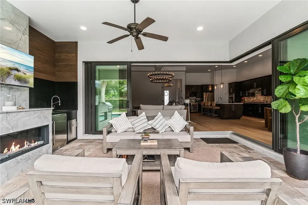 16201 Camden Lakes Circle Naples FL 34110