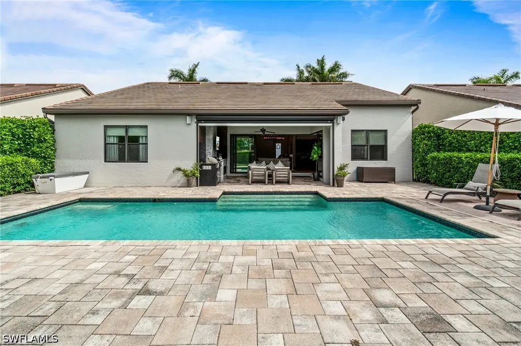 16201 Camden Lakes Circle Naples FL 34110