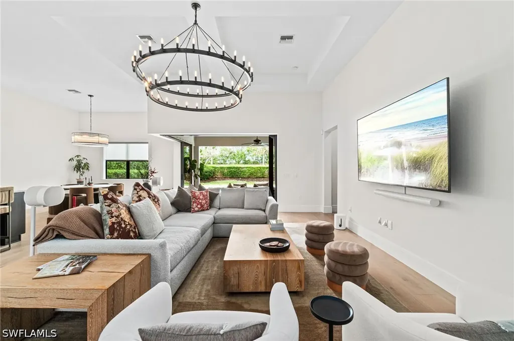 16201 Camden Lakes Circle Naples FL 34110