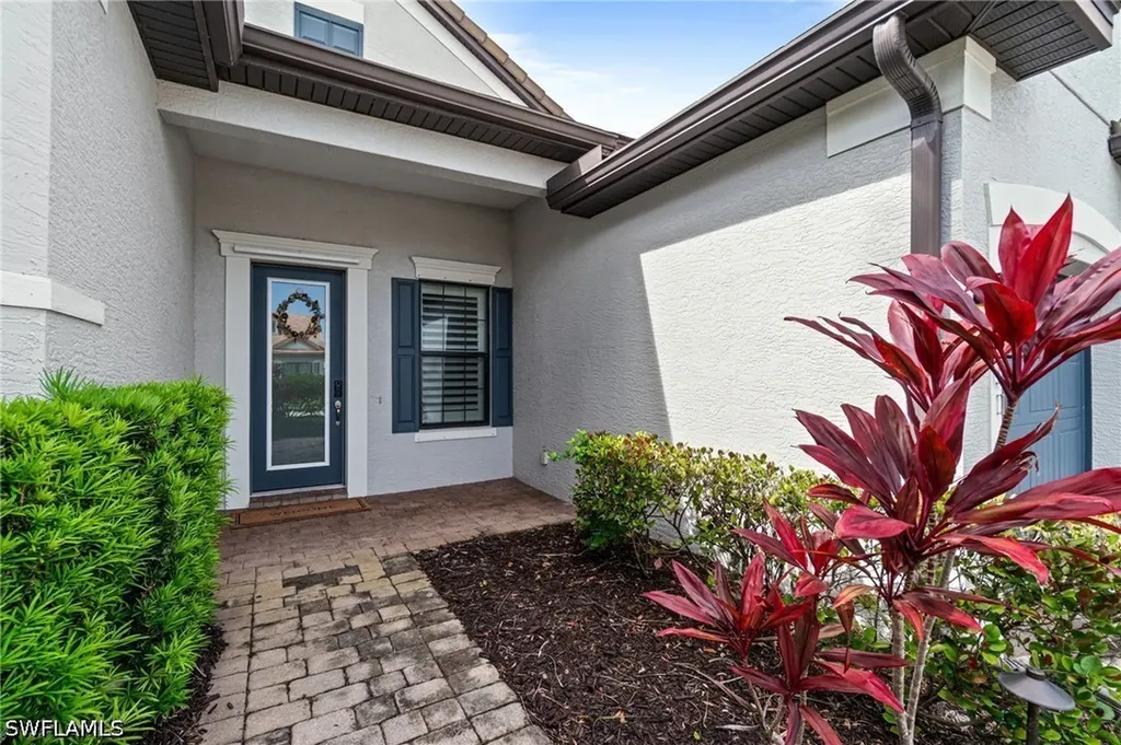 16201 Camden Lakes Circle Naples FL 34110