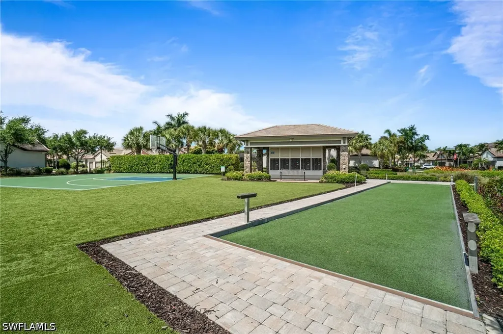 16201 Camden Lakes Circle Naples FL 34110