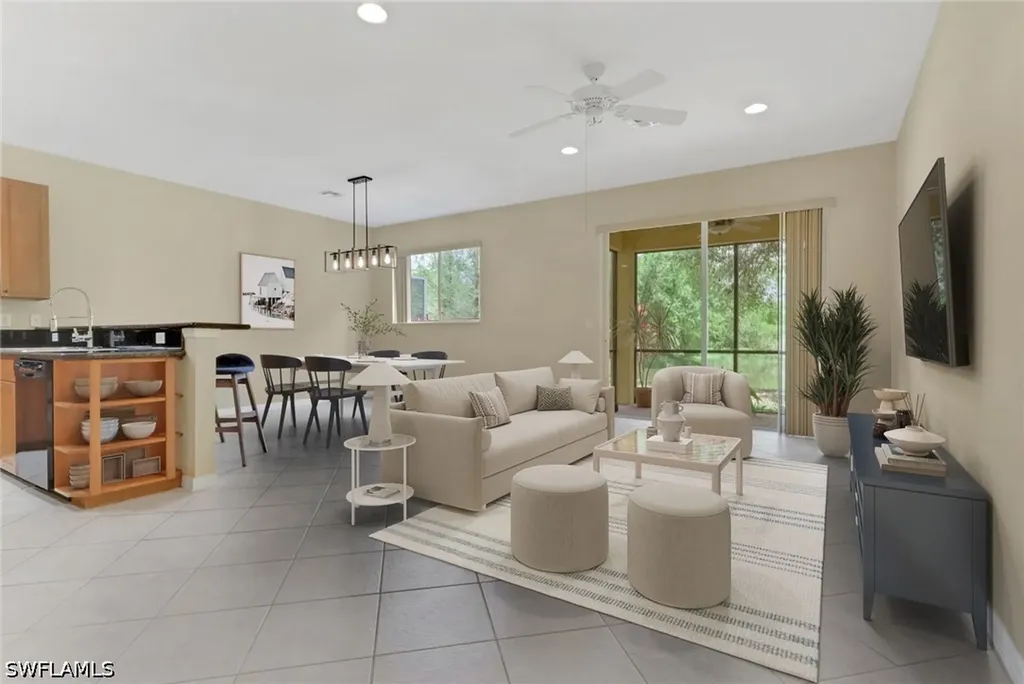10260 Olivewood Way Estero FL 33928