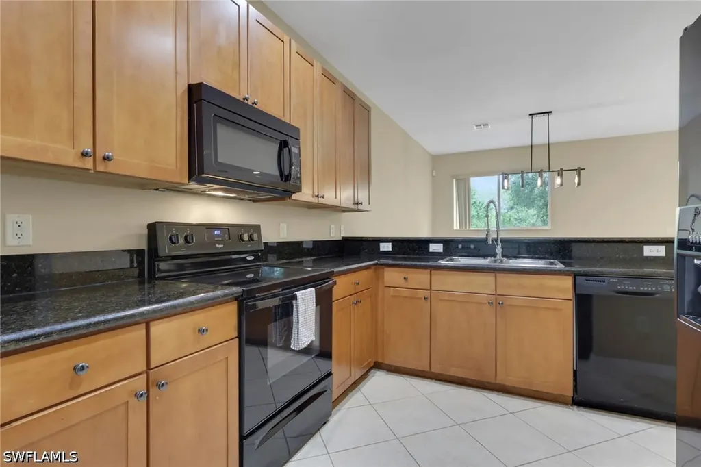 10260 Olivewood Way Estero FL 33928