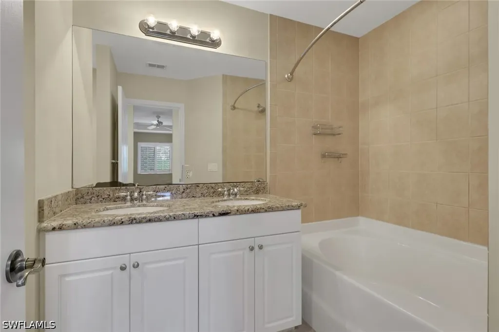 10260 Olivewood Way Estero FL 33928