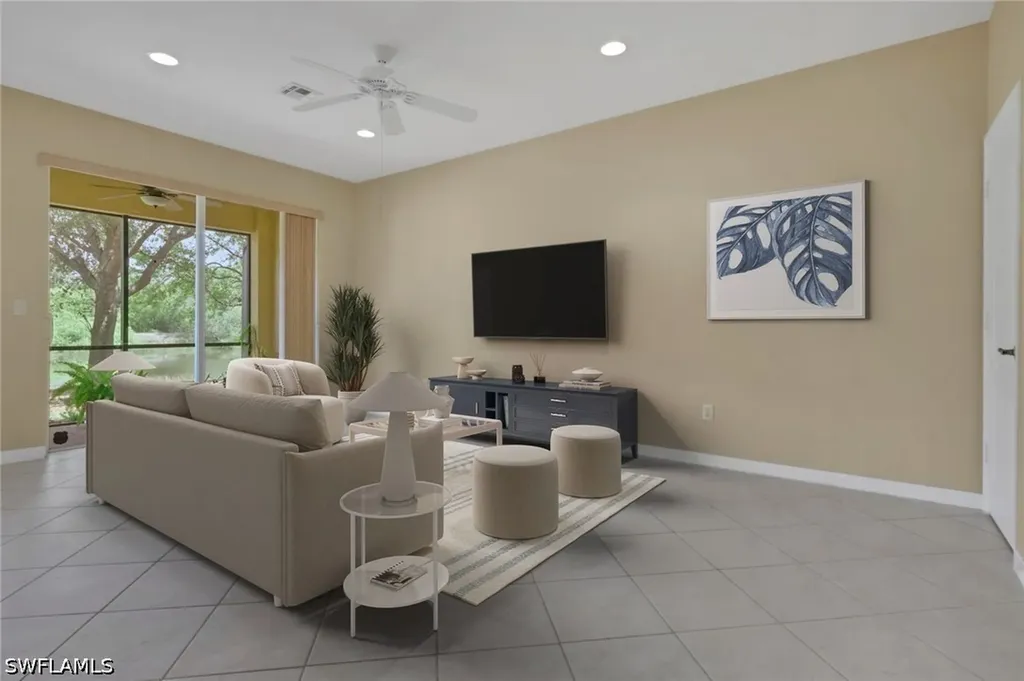 10260 Olivewood Way Estero FL 33928