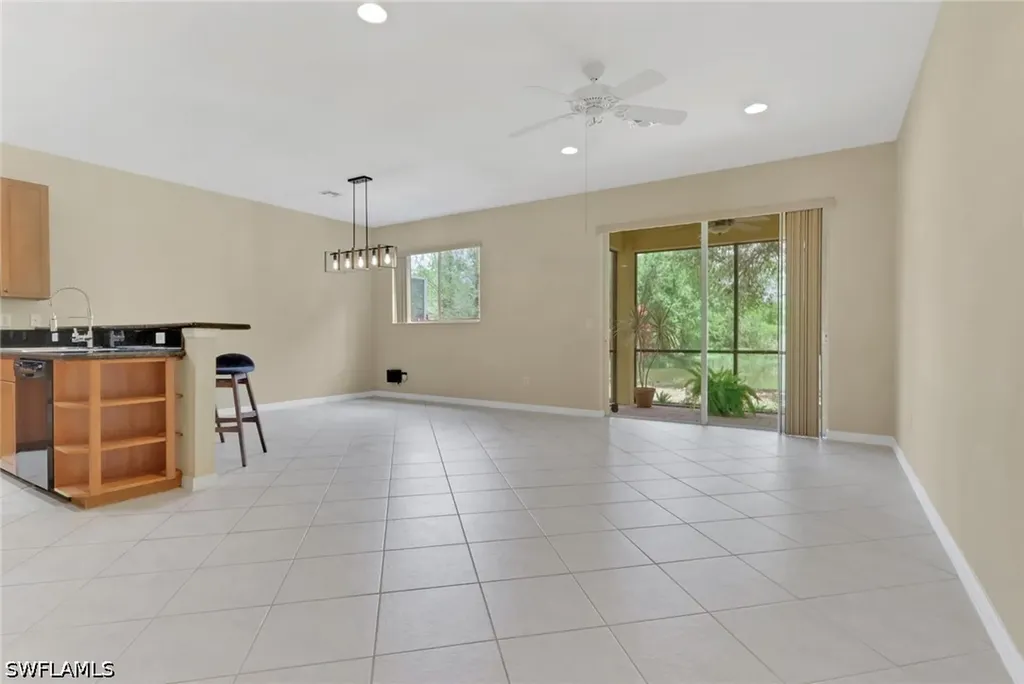 10260 Olivewood Way Estero FL 33928
