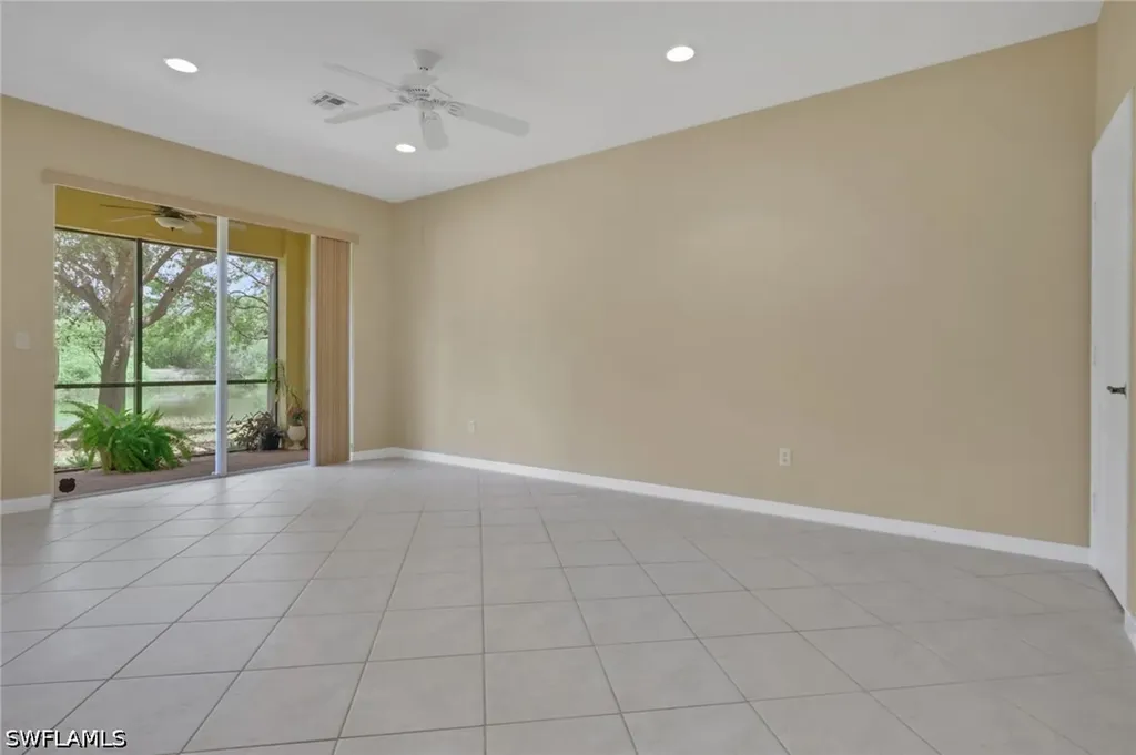 10260 Olivewood Way Estero FL 33928