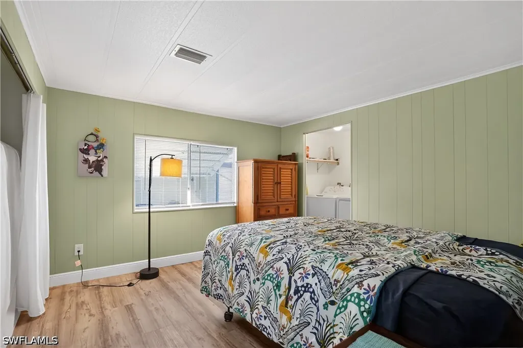 125 Kim Drive Naples FL 34104