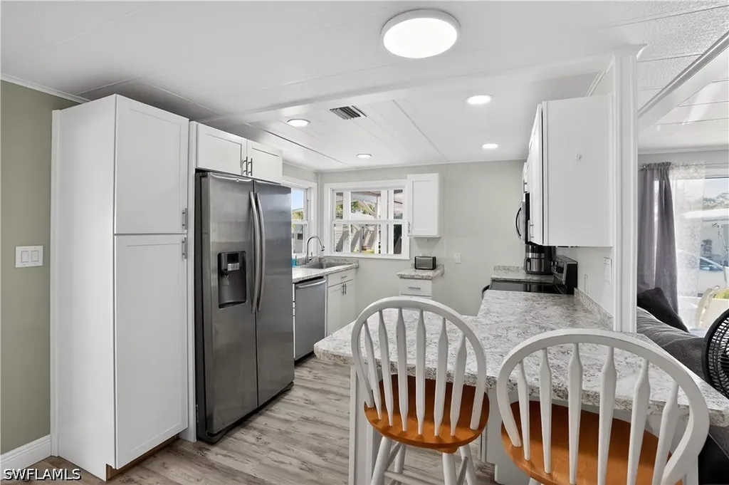 125 Kim Drive Naples FL 34104