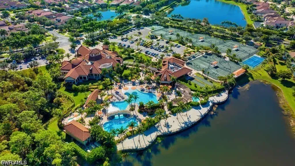 9560 Trevi Court Naples FL 34113