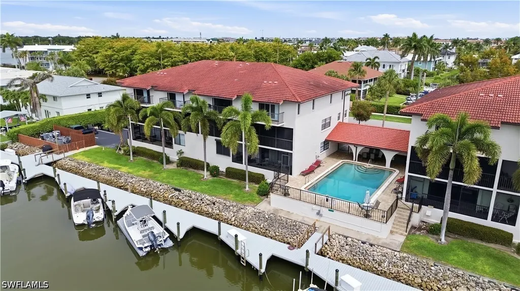 1400 Blue Point Avenue Naples FL 34102