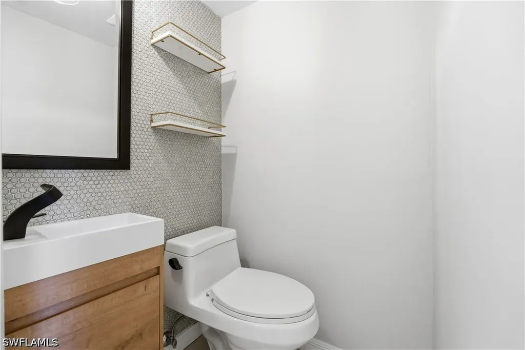 1400 Blue Point Avenue Naples FL 34102