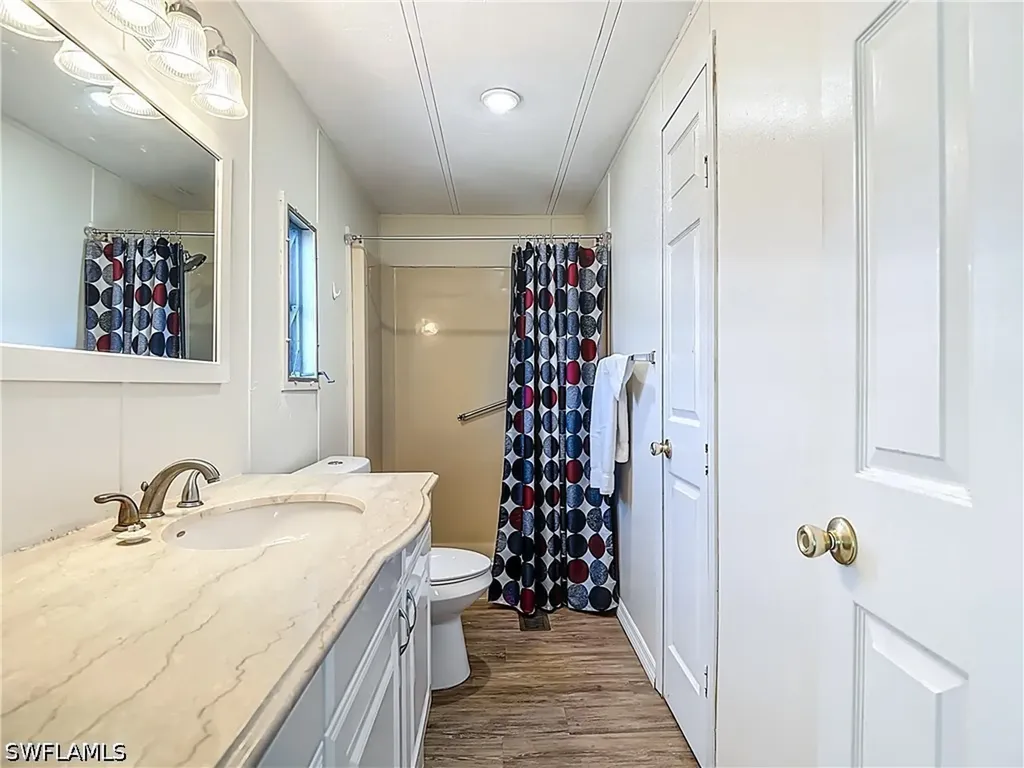 9 Moorhead Manor Naples FL 34112