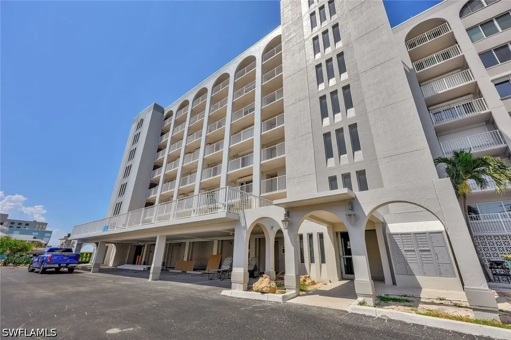 26000 Hickory Boulevard Bonita Springs FL 34134