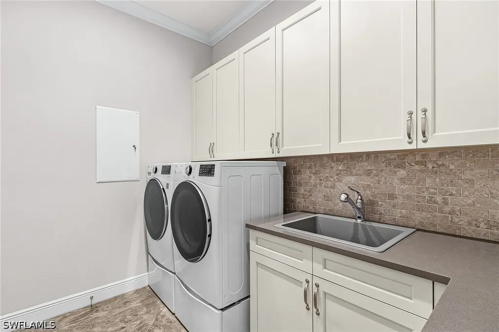 11942 Heather Woods Court Naples FL 34120