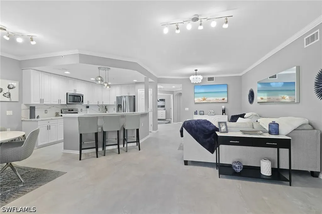 10020 Valiant Court Miromar Lakes FL 33913