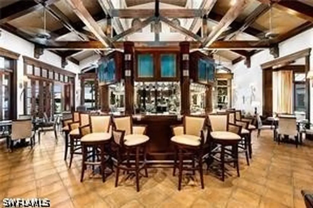 10020 Valiant Court Miromar Lakes FL 33913
