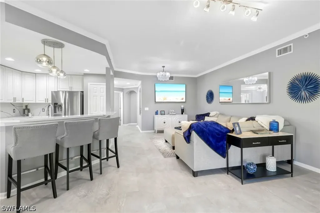 10020 Valiant Court Miromar Lakes FL 33913