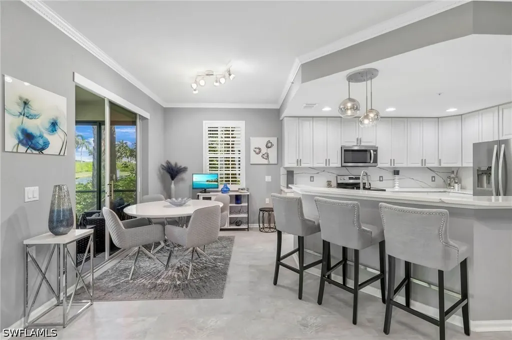 10020 Valiant Court Miromar Lakes FL 33913