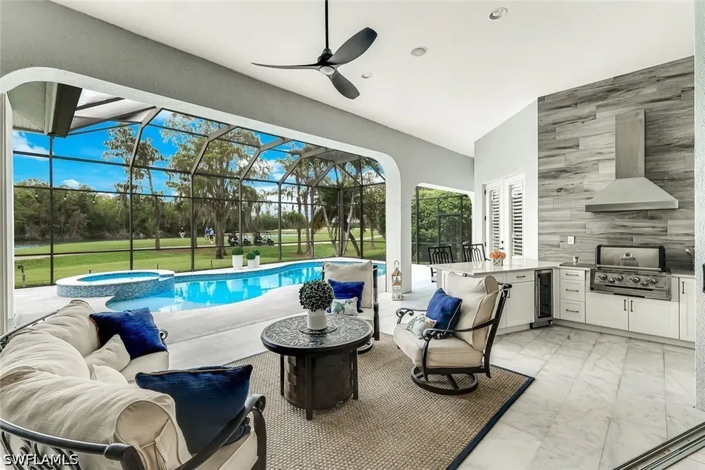 12371 Water Oak Drive Estero FL 33928