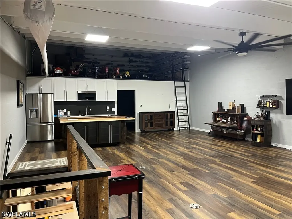 18950 S Tamiami Trail Fort Myers FL 33908
