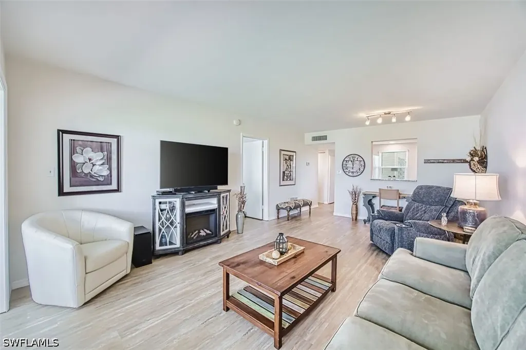 1624 Pine Valley Drive Fort Myers FL 33907