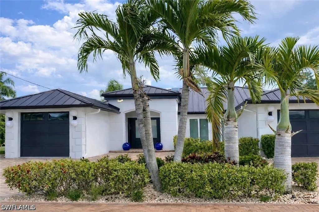 808 SW 52nd Street Cape Coral FL 33914
