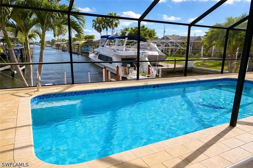 808 SW 52nd Street Cape Coral FL 33914