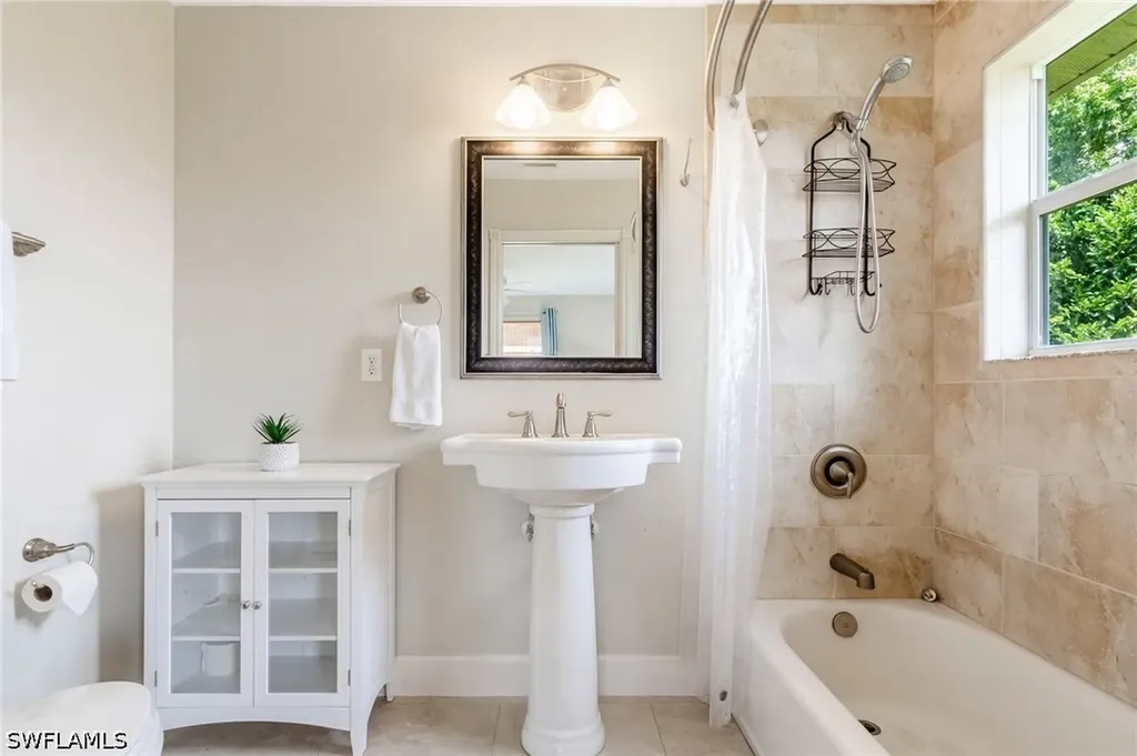 7655 Myrsine Circle Bokeelia FL 33922