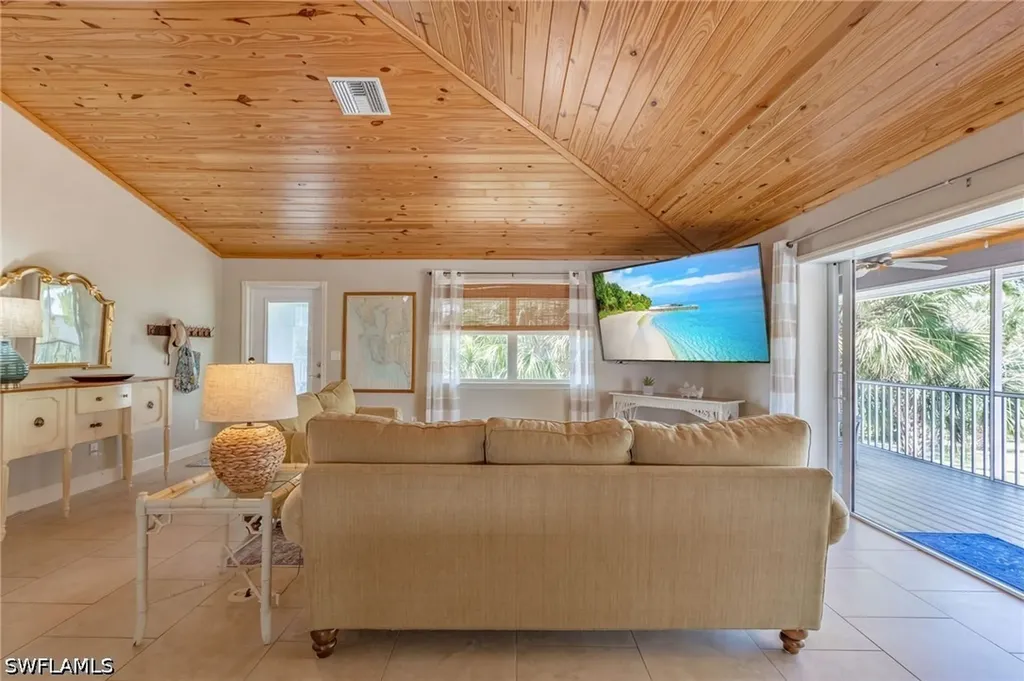 7655 Myrsine Circle Bokeelia FL 33922