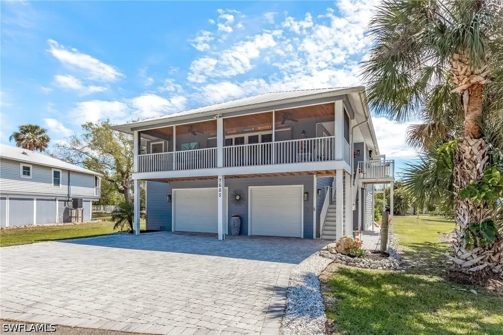 7655 Myrsine Circle Bokeelia FL 33922