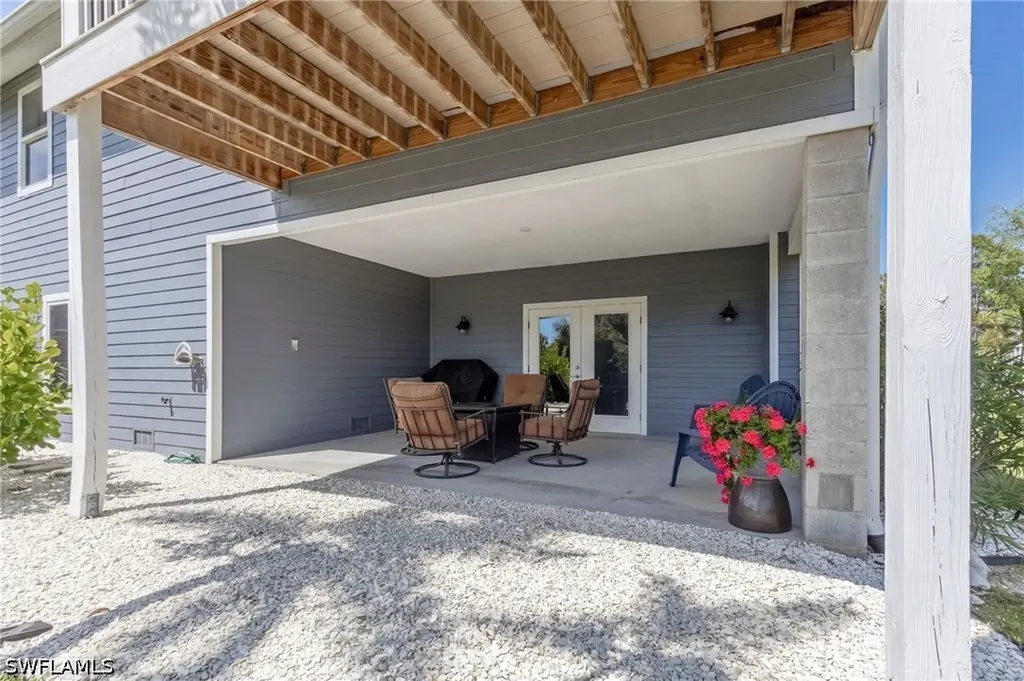 7655 Myrsine Circle Bokeelia FL 33922