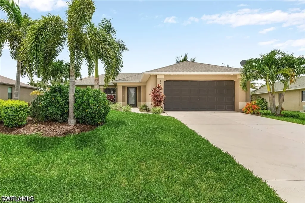2326 SW 27th Street Cape Coral FL 33914