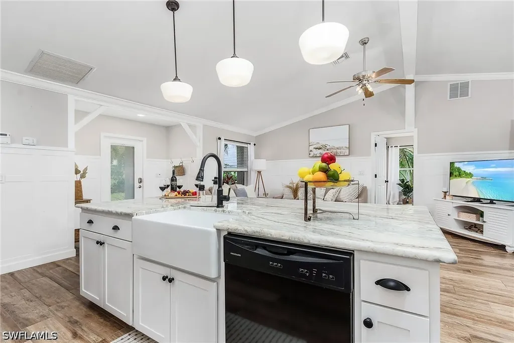 2326 SW 27th Street Cape Coral FL 33914
