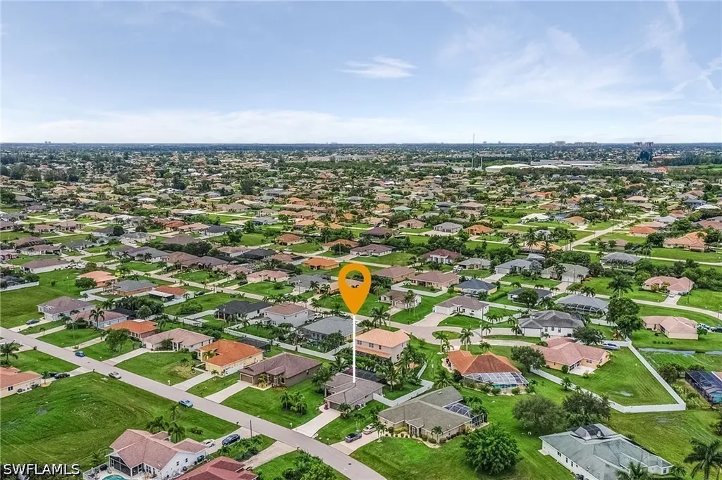 2326 SW 27th Street Cape Coral FL 33914