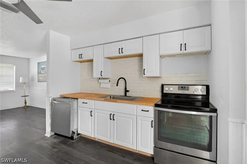 1934 Flamingo Drive North Fort Myers FL 33917
