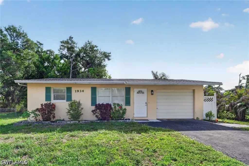 1934 Flamingo Drive North Fort Myers FL 33917