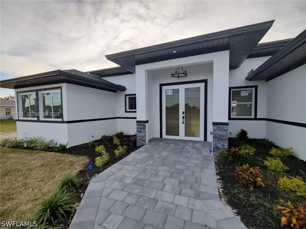 716 NW 37th Avenue Cape Coral FL 33993