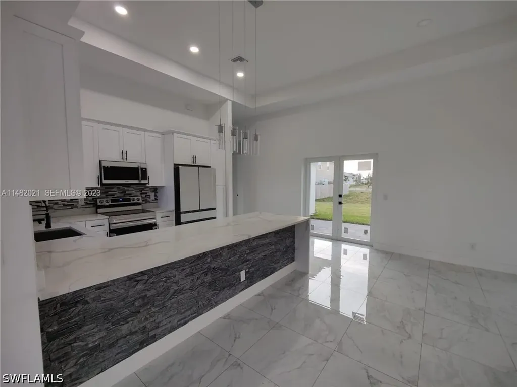 716 NW 37th Avenue Cape Coral FL 33993