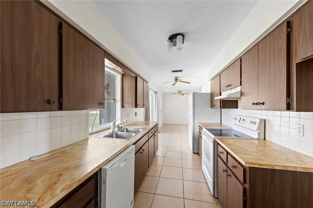7503 Sanibel Boulevard Fort Myers FL 33967