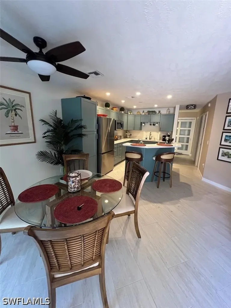 1535 Chesapeake Avenue Naples FL 34102