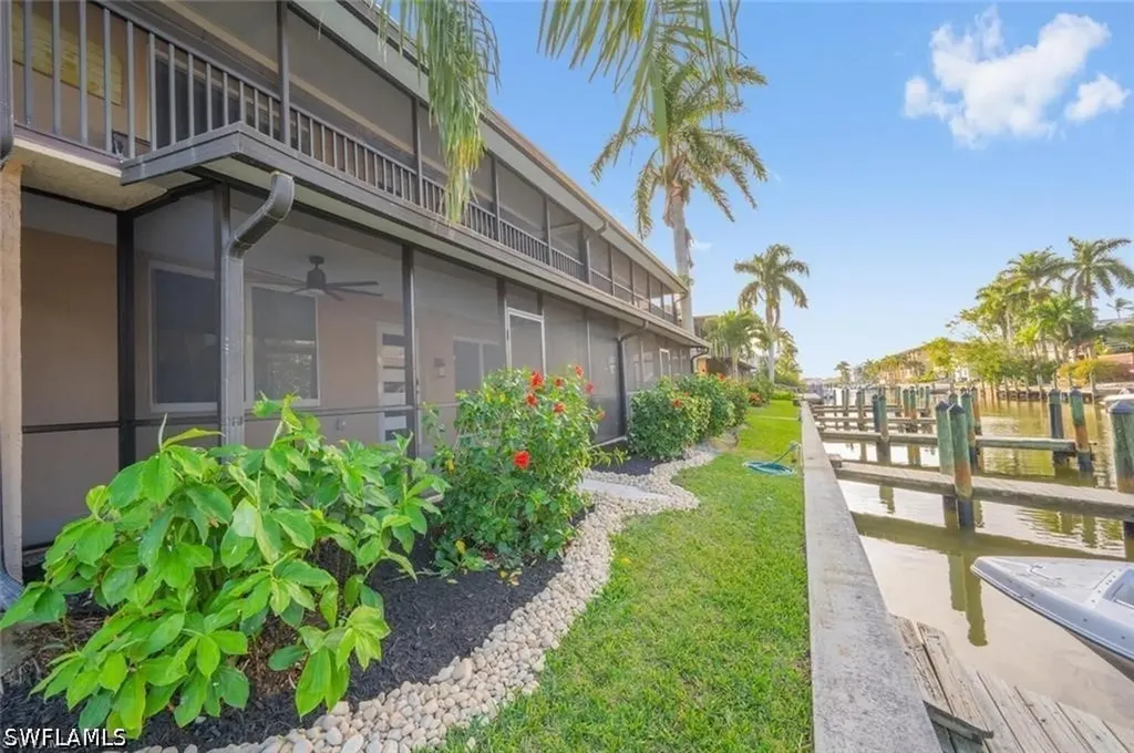 1535 Chesapeake Avenue Naples FL 34102